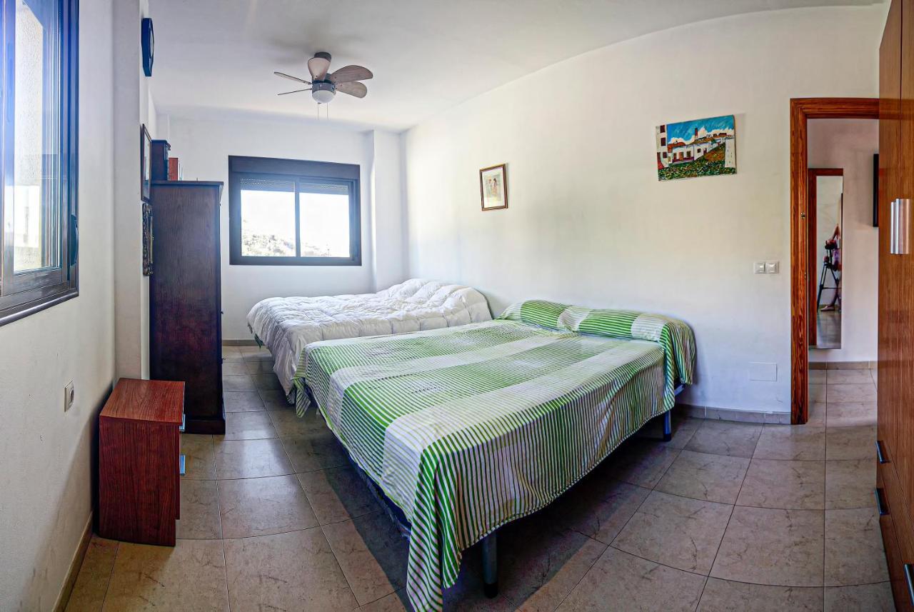 Casa Playa De Guainos Villa Адра Екстериор снимка