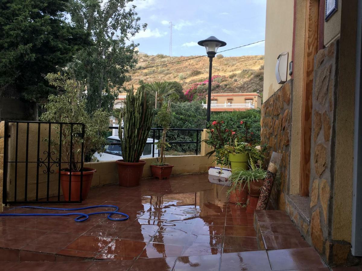 Casa Playa De Guainos Villa Адра Екстериор снимка